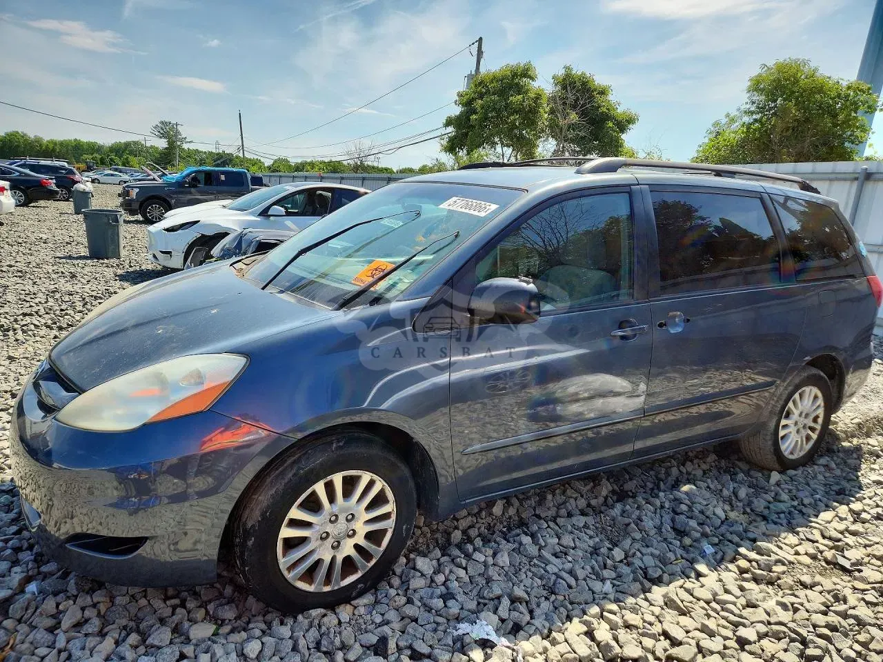 Toyota Sienna 3.5L 6 2010