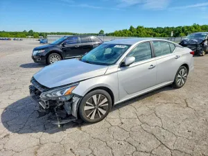 Nissan Altima 2.5L 4 2021