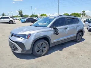 Volkswagen Taos 1.5L 4 2025