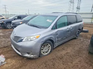Toyota Sienna 3.5L 6 2012