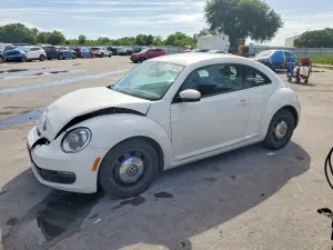 Volkswagen Beetle 2.5L 5 2013