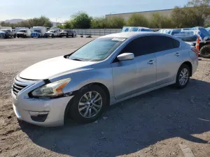Nissan Altima 2.5L 4 2015