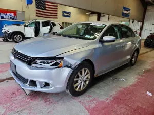 Volkswagen Jetta 1.8L 4 2014