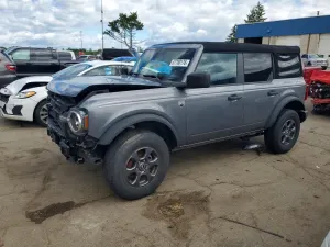 Ford Bronco 2.3L 4 2023