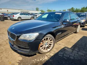 BMW 7 Series 4.4L 8 2013