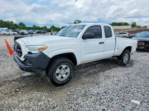 Toyota Tacoma 2.7L 4 2017