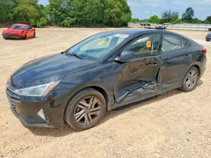 Hyundai Elantra 2.0L 4 2019