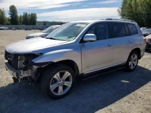 Toyota Highlander 3.5L 6 2013