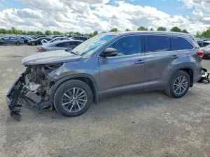 Toyota Highlander 3.5L 6 2019