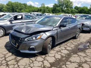 Nissan Altima 2.5L 4 2020