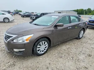 Nissan Altima 2.5L 4 2015