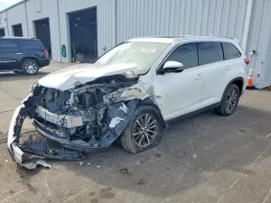 Toyota Highlander 3.5L 6 2019