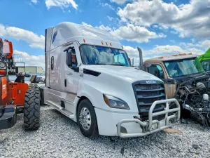 Freightliner Cascadia 14.8L 6 2021