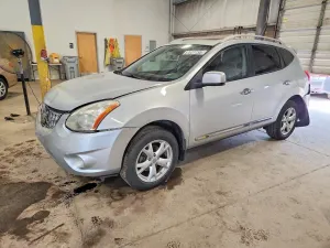Nissan Rogue 2.5L 4 2011