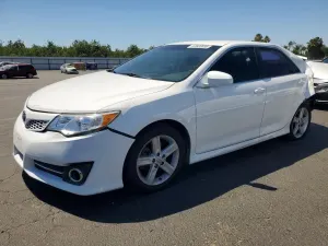 Toyota Camry 2.5L 4 2013