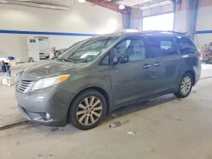 Toyota Sienna 3.5L 6 2011