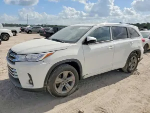 Toyota Highlander 3.5L 6 2019