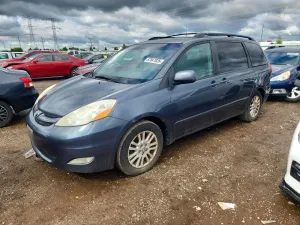 Toyota Sienna 3.5L 6 2010