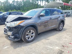 Toyota Highlander 3.5L 6 2016