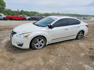 Nissan Altima 2.5L 4 2015