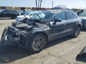 Porsche Macan 2.0L 4 2019