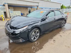 Hyundai Elantra 2.0L 4 2023