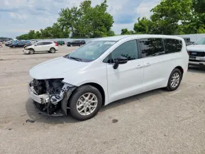 Chrysler Pacifica 3.6L 6 2025