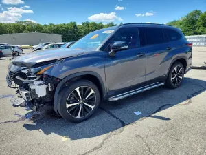 Toyota Highlander 3.5L 6 2022