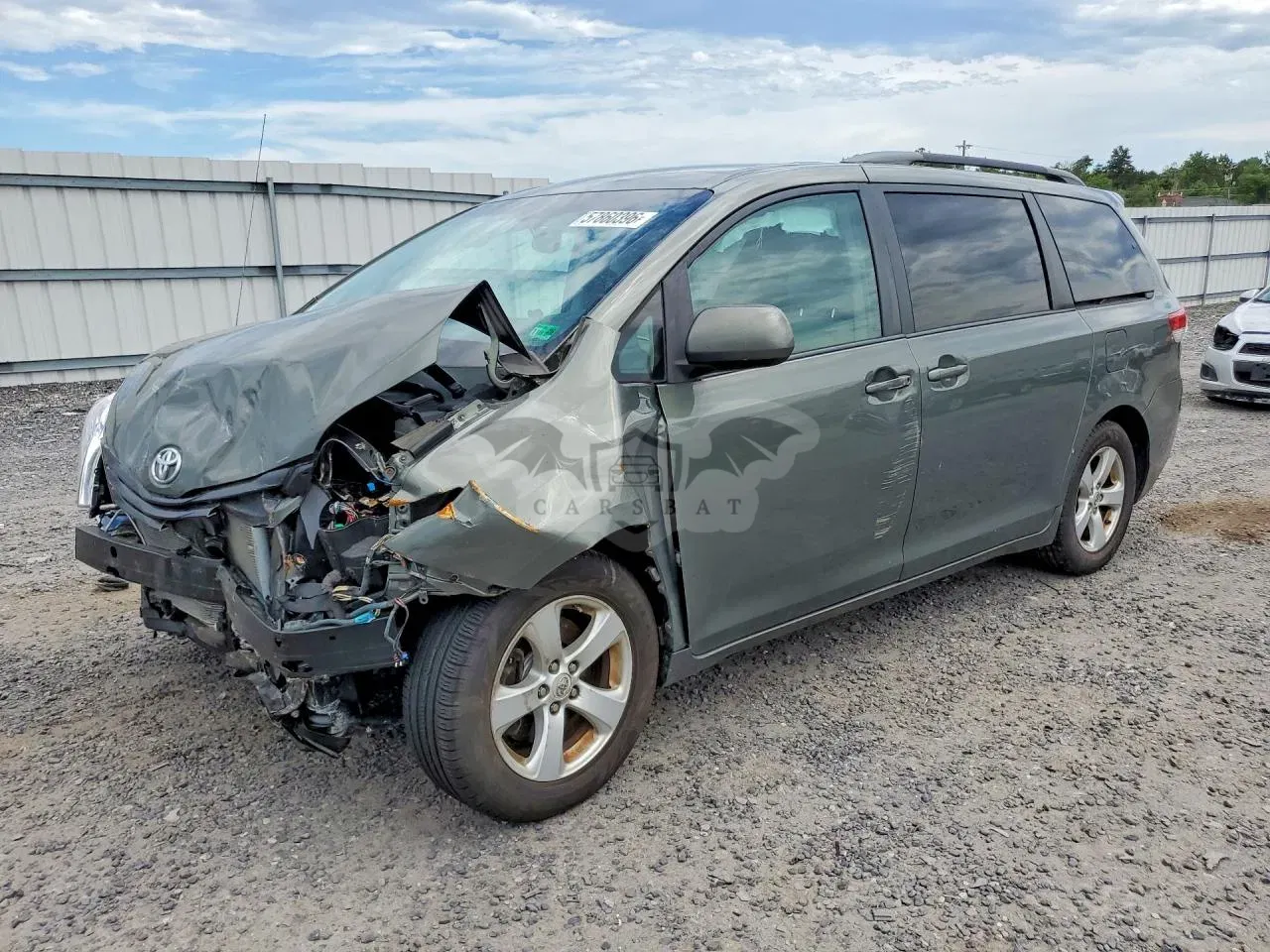 Toyota Sienna 3.5L 6 2011