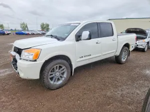 Nissan Titan 5.6L 8 2011