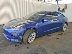 Tesla Model 3 2022