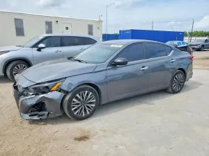 Nissan Altima 2.5L 4 2025