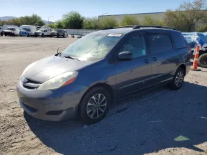 Toyota Sienna 3.3L 6 2006