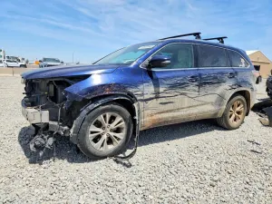 Toyota Highlander 3.5L 6 2015