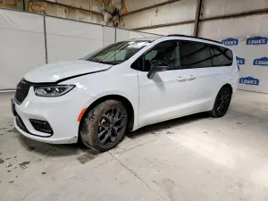 Chrysler Pacifica 3.6L 6 2025