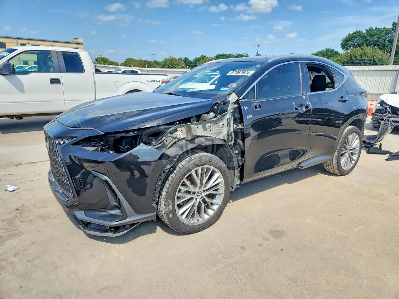 Lexus NX 2.4L 4 2022