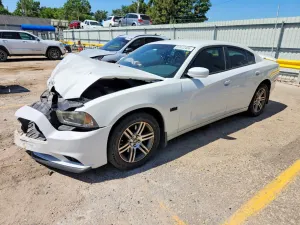 Dodge Charger 5.7L 8 2013
