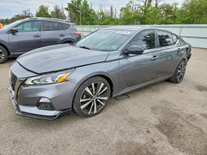 Nissan Altima 2.5L 4 2022