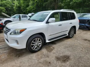 Lexus LX 5.7L 8 2013