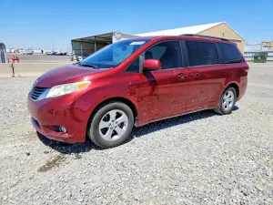 Toyota Sienna 3.5L 6 2011