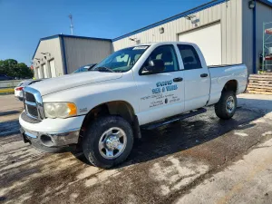 Dodge RAM 5.7L 8 2004