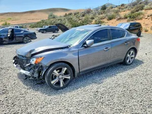 Acura ILX 2.0L 4 2013