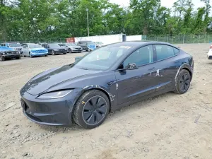 Tesla Model 3 2025