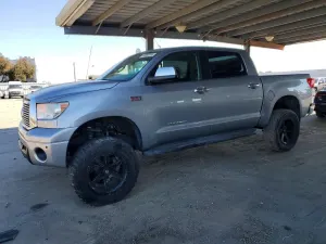 Toyota Tundra 5.7L 8 2013