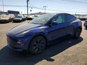 Tesla Model Y 2024