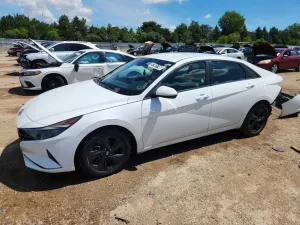Hyundai Elantra 2.0L 4 2021
