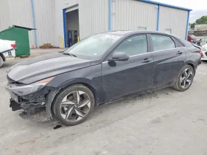 Hyundai Elantra 2.0L 4 2023