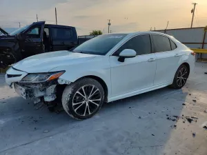 Toyota Camry 2.5L 4 2018