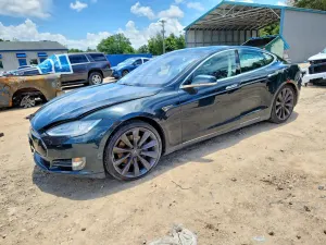 Tesla Model S 2013