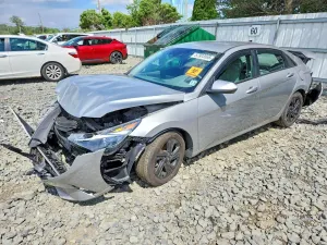 Hyundai Elantra 2.0L 4 2021
